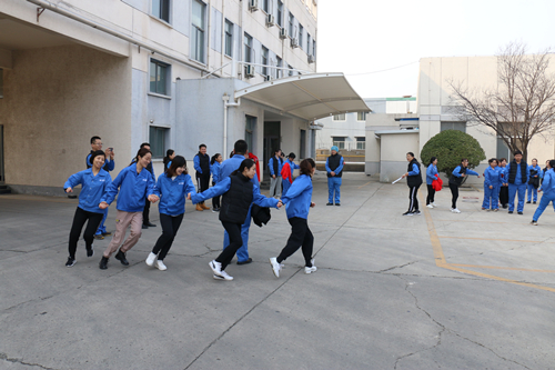 東綸公司舉辦“三八女神節(jié)”趣味運動會活動