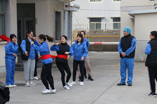 東綸公司舉辦“三八女神節(jié)”趣味運動會活動
